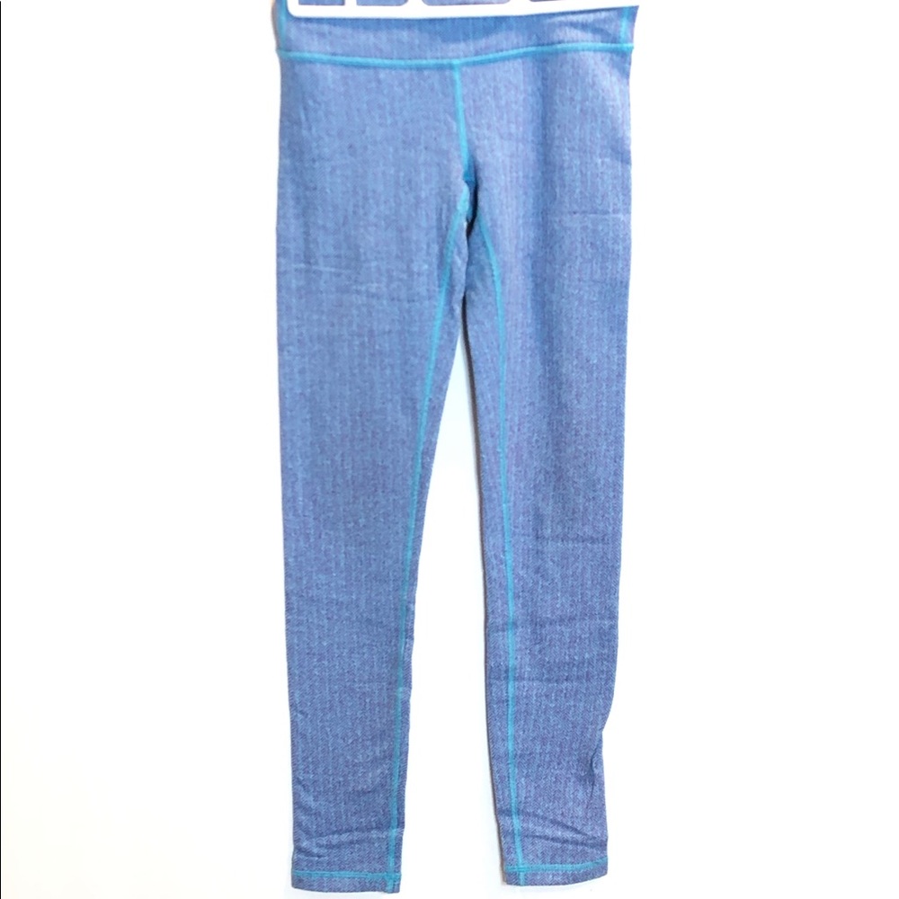 Ivviva by Lululemon Blue Chevron Leggings